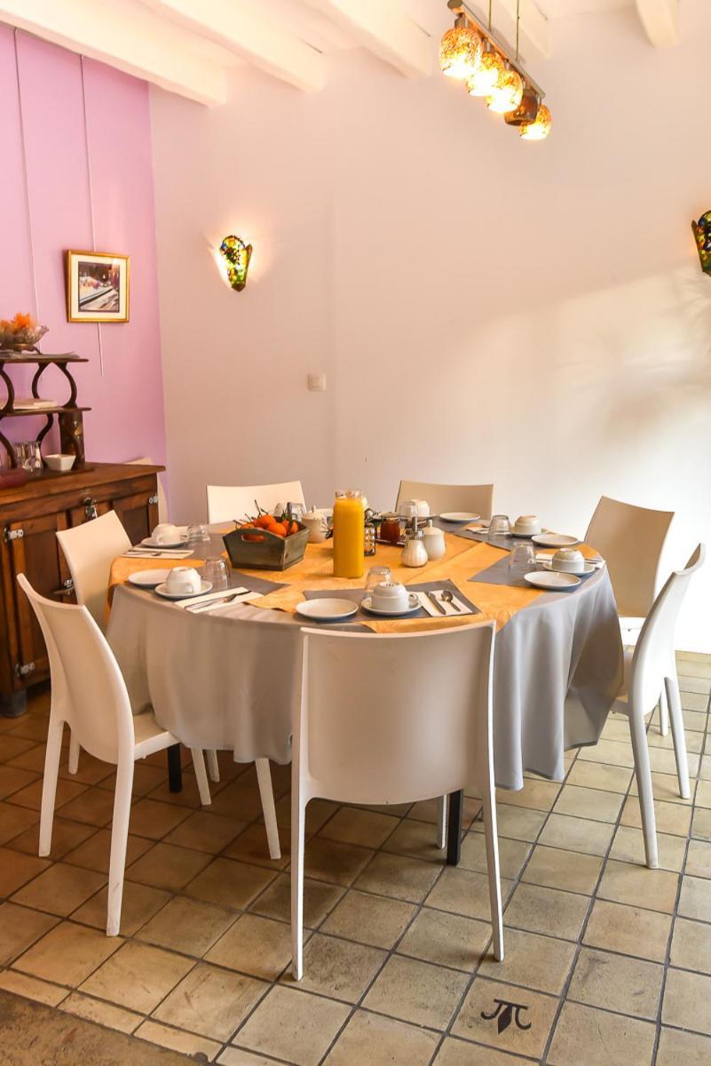 Le Jardin Des Roches Bed and Breakfast Moigny Exteriör bild