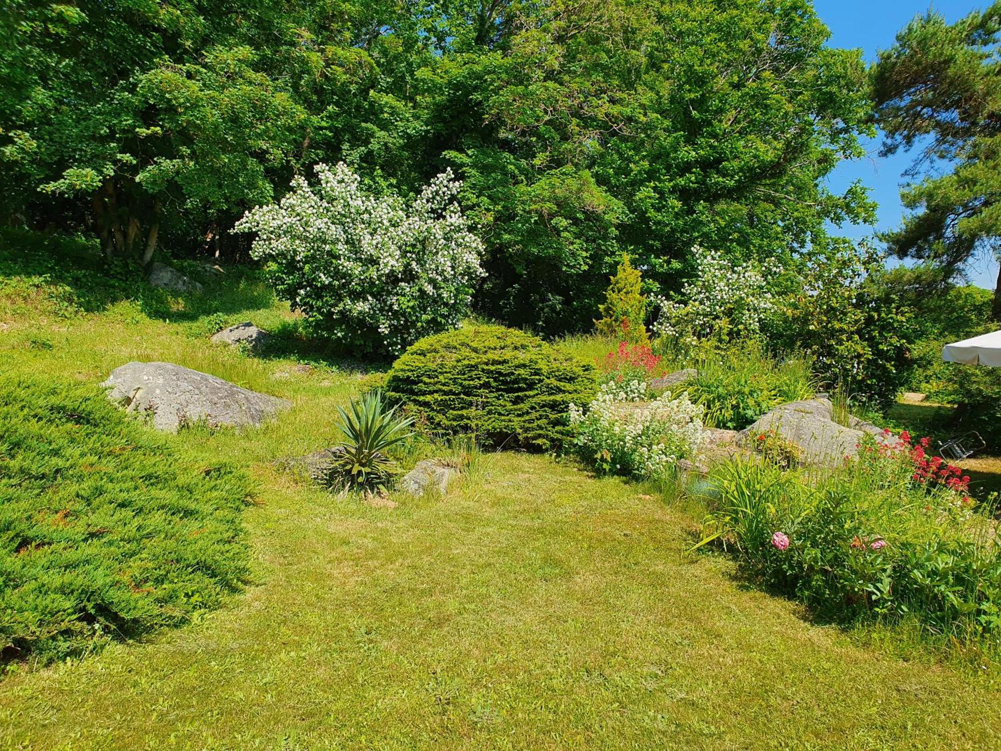 Le Jardin Des Roches Bed and Breakfast Moigny Exteriör bild